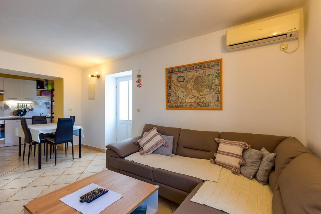 Apartments Valeria, Mali Losinj Bagian luar foto