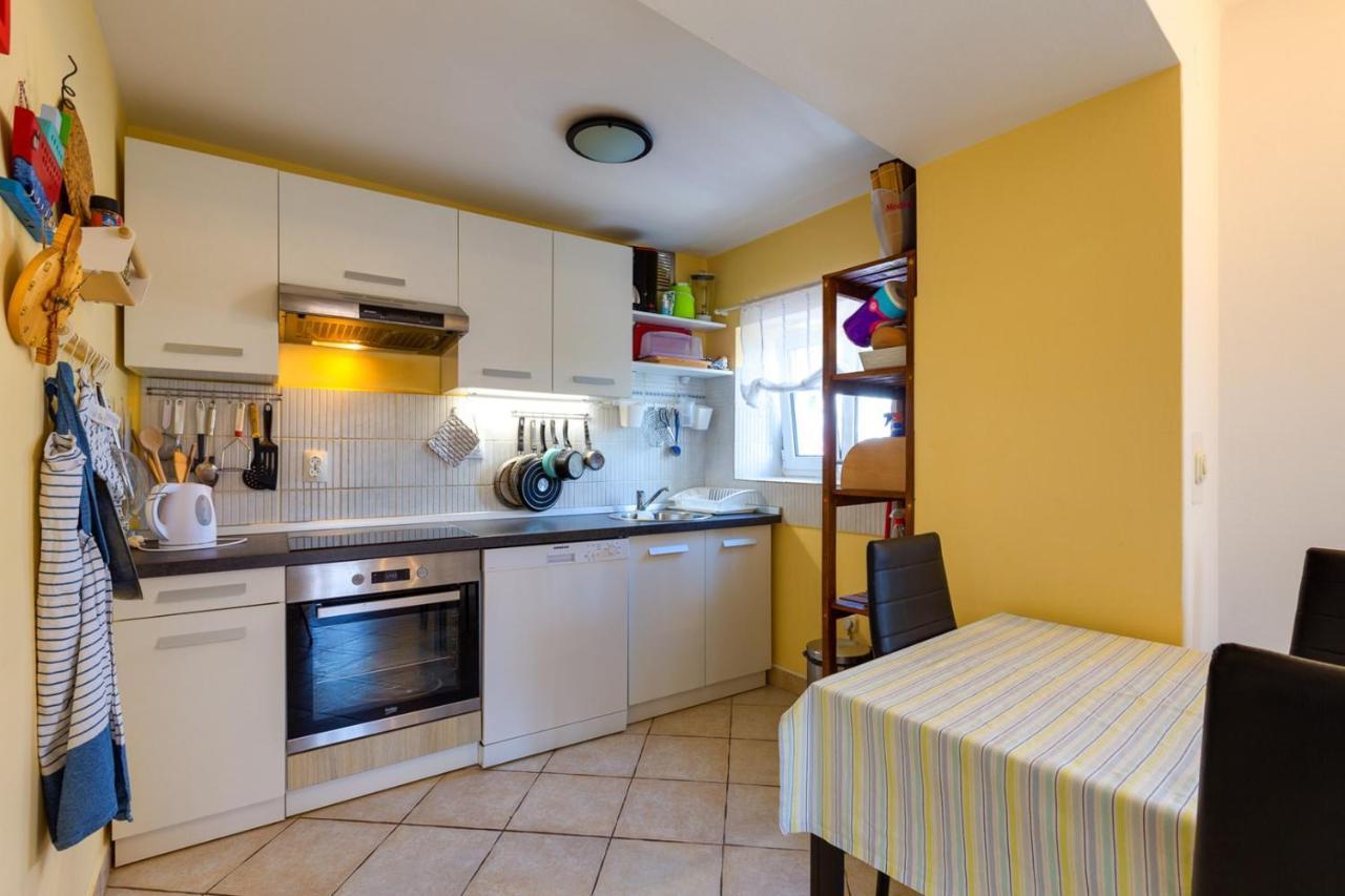 Apartments Valeria, Mali Losinj Bagian luar foto