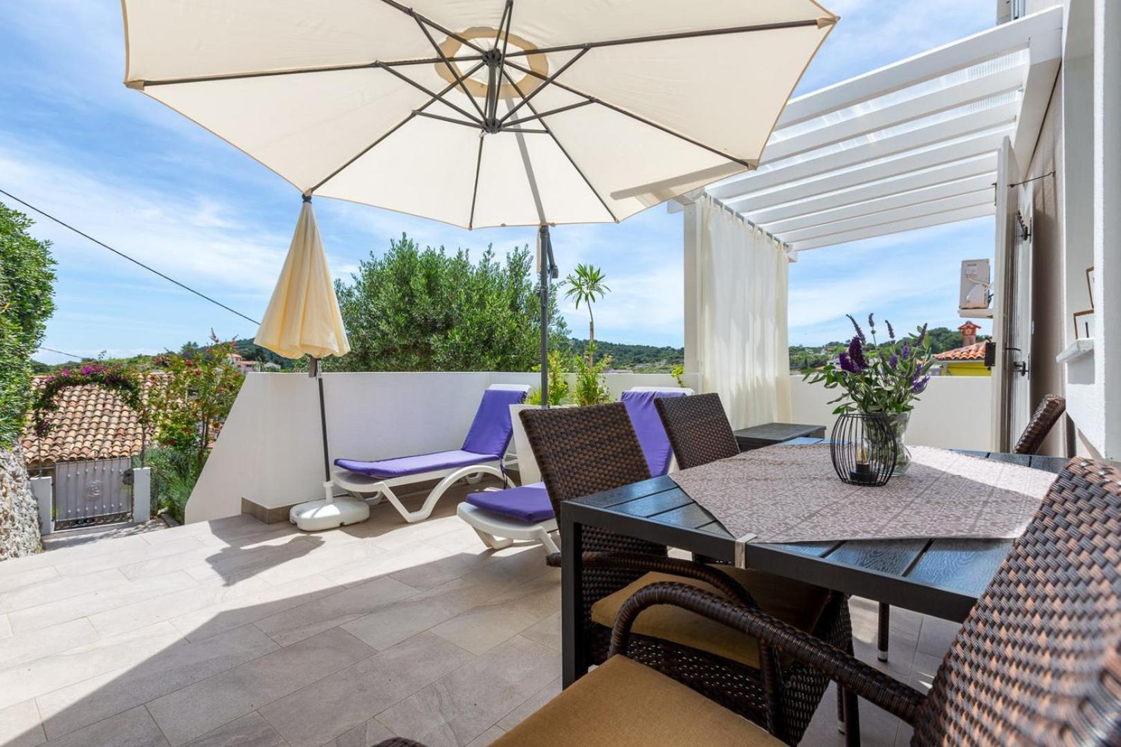 Apartments Valeria, Mali Losinj Bagian luar foto